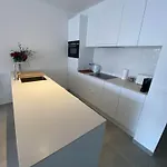 Stylish Near Apartmán