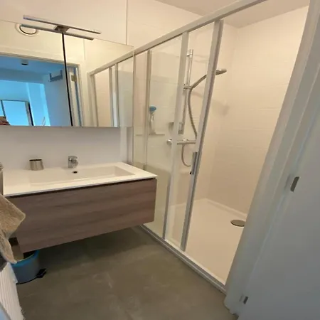 Apartment Stylish Near